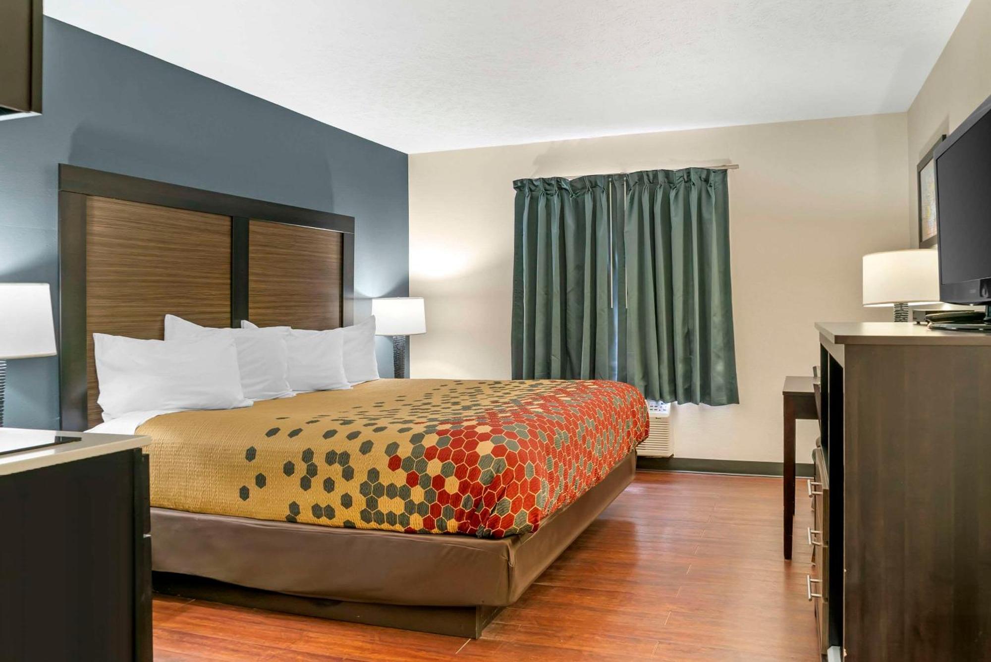 Econo Lodge Traverse City Esterno foto