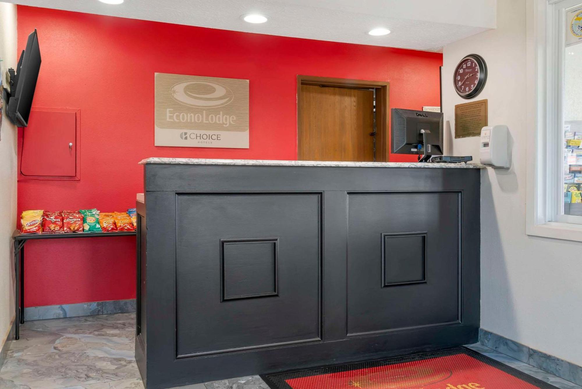 Econo Lodge Traverse City Esterno foto