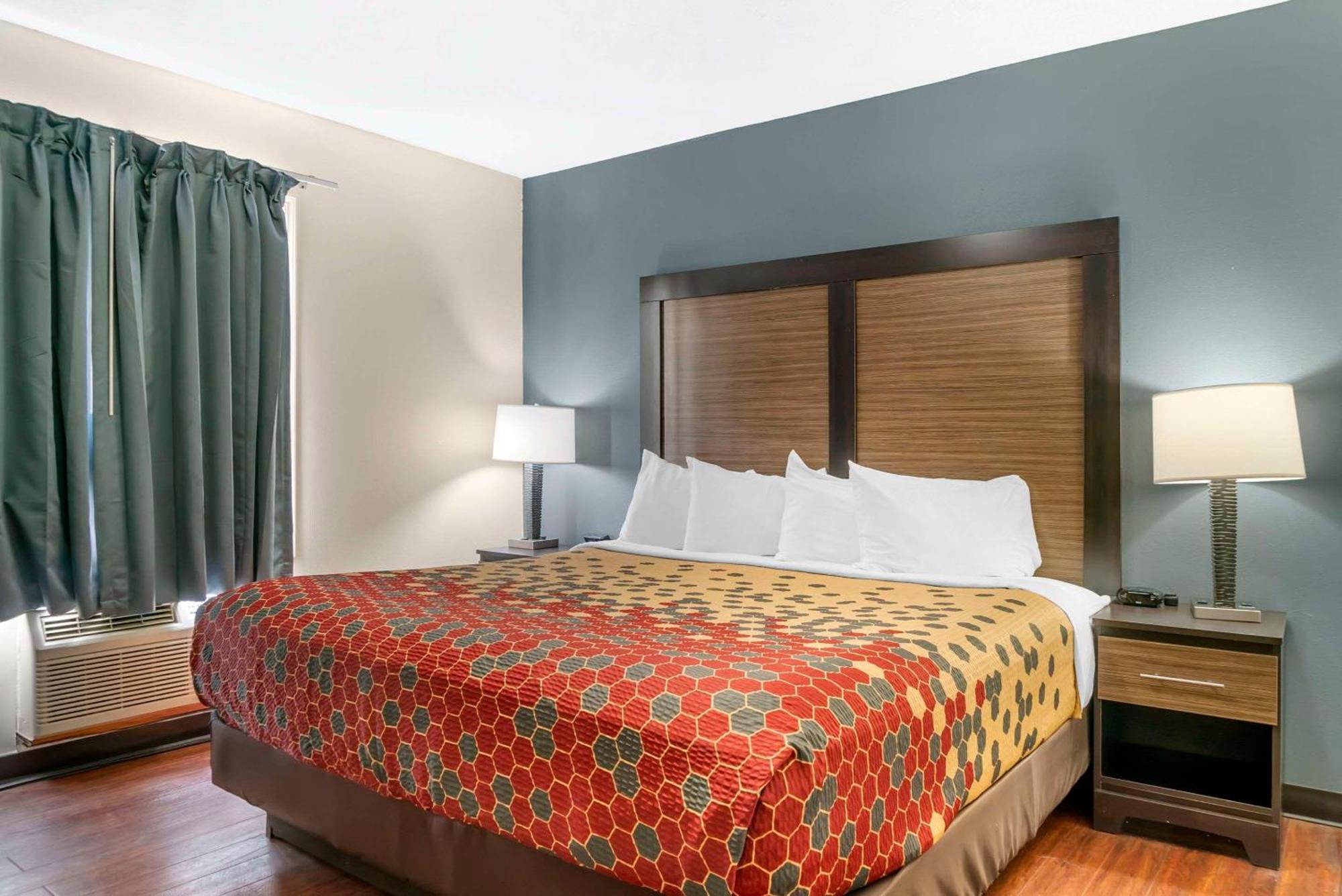 Econo Lodge Traverse City Esterno foto