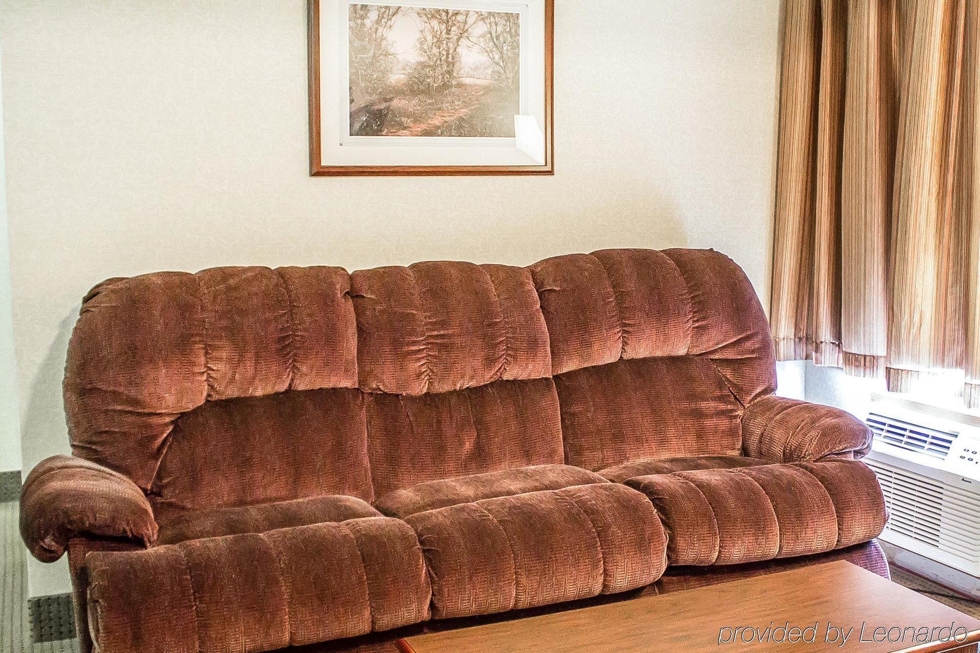 Econo Lodge Traverse City Esterno foto