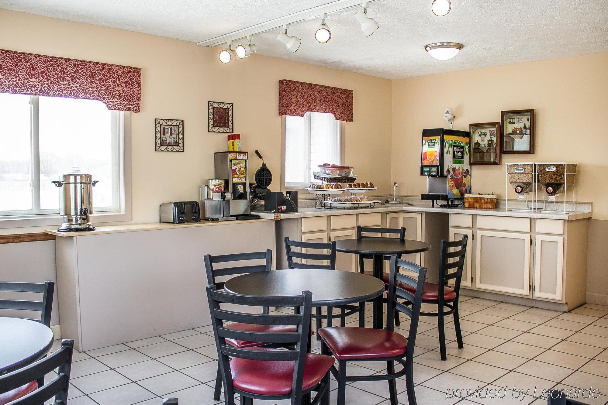 Econo Lodge Traverse City Esterno foto