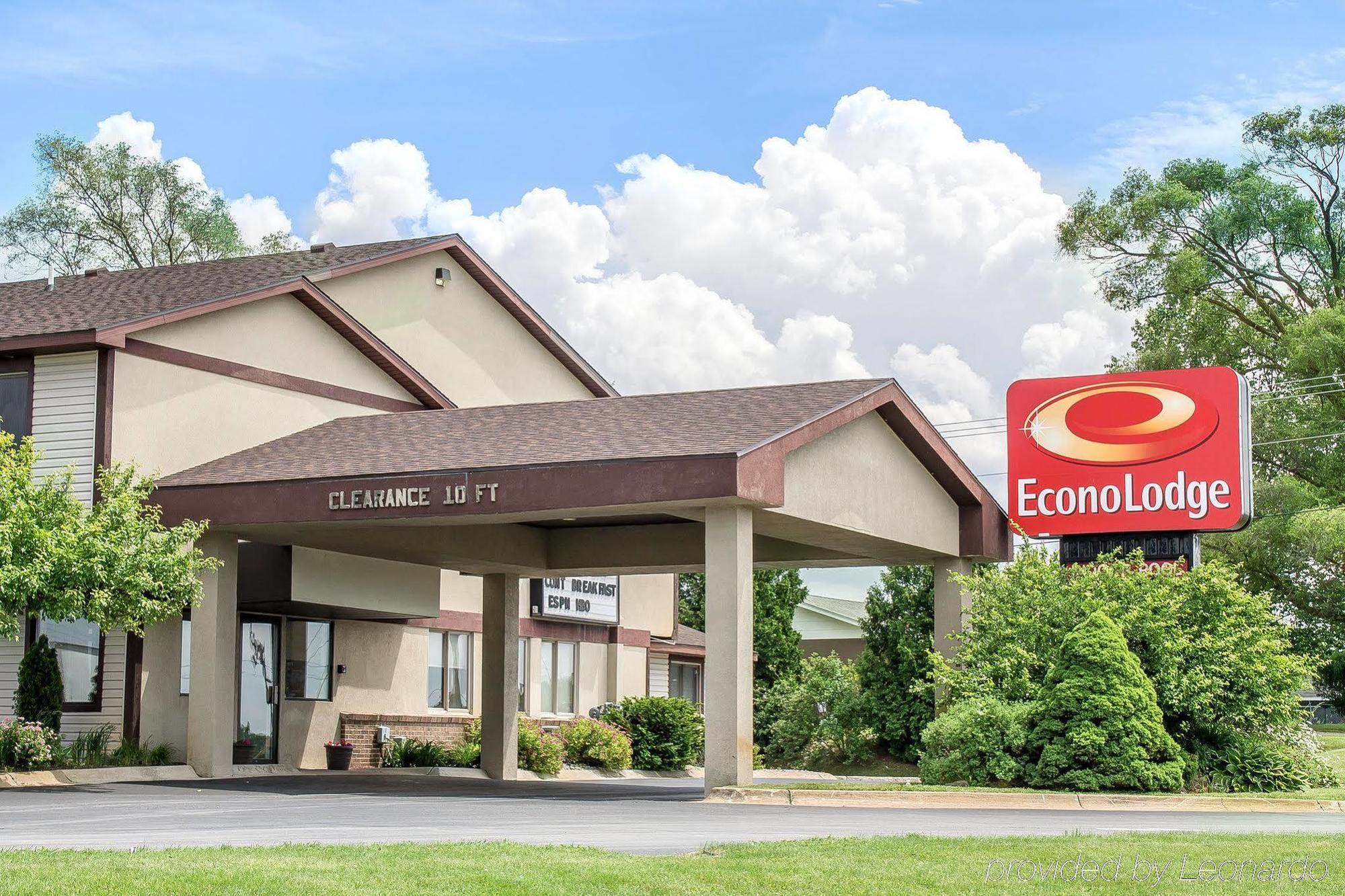 Econo Lodge Traverse City Esterno foto