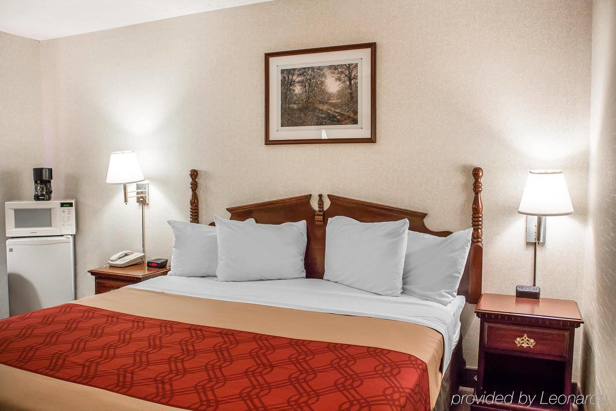 Econo Lodge Traverse City Esterno foto