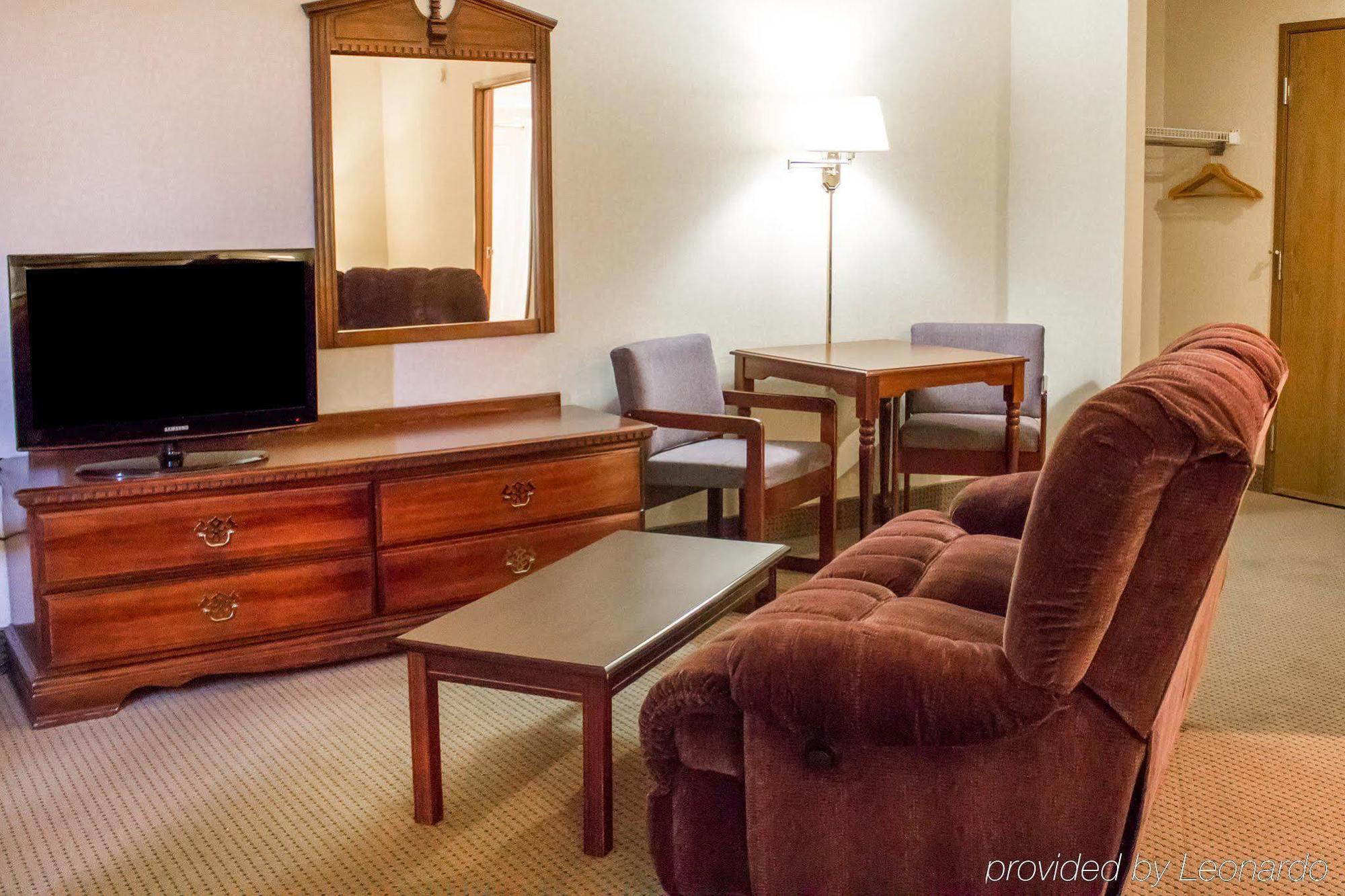 Econo Lodge Traverse City Esterno foto